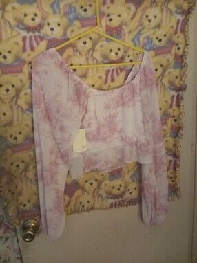 New With Tags Light Pink Floral Off-Shoulder Long Sleeve Crop Top